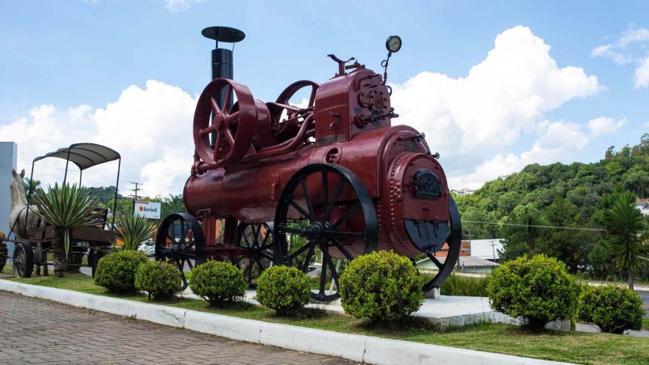 Hotel Fiorio Flores da Cunha Buitenkant foto